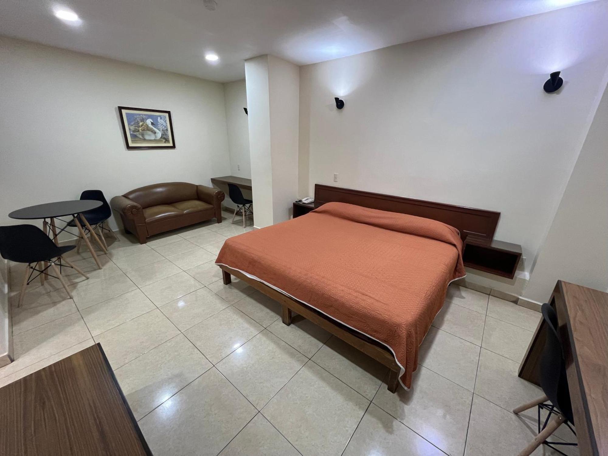 Hotel Fiesta Altena Tepatitlan Esterno foto